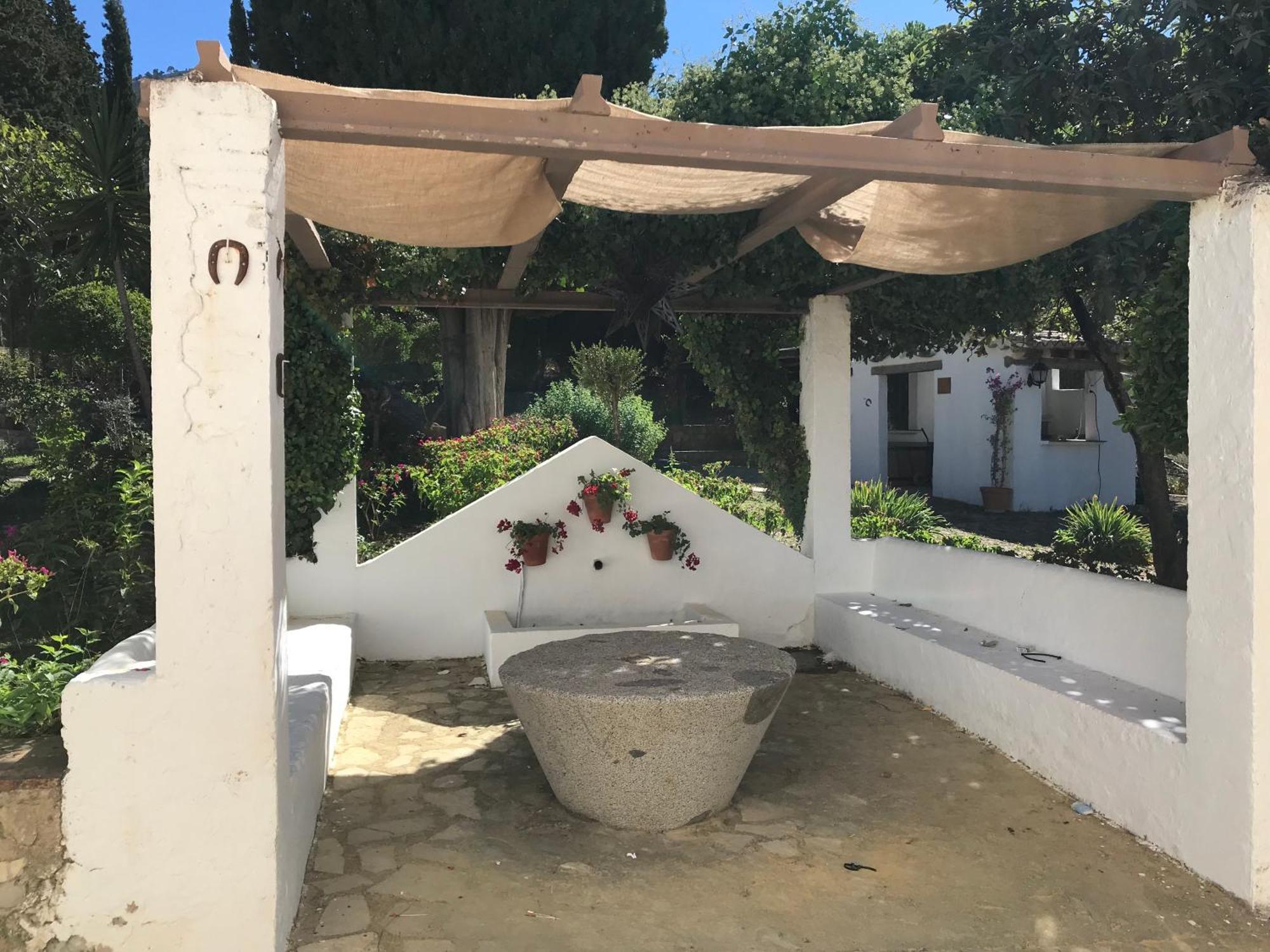 Rural Ermita San Julian Burunchel